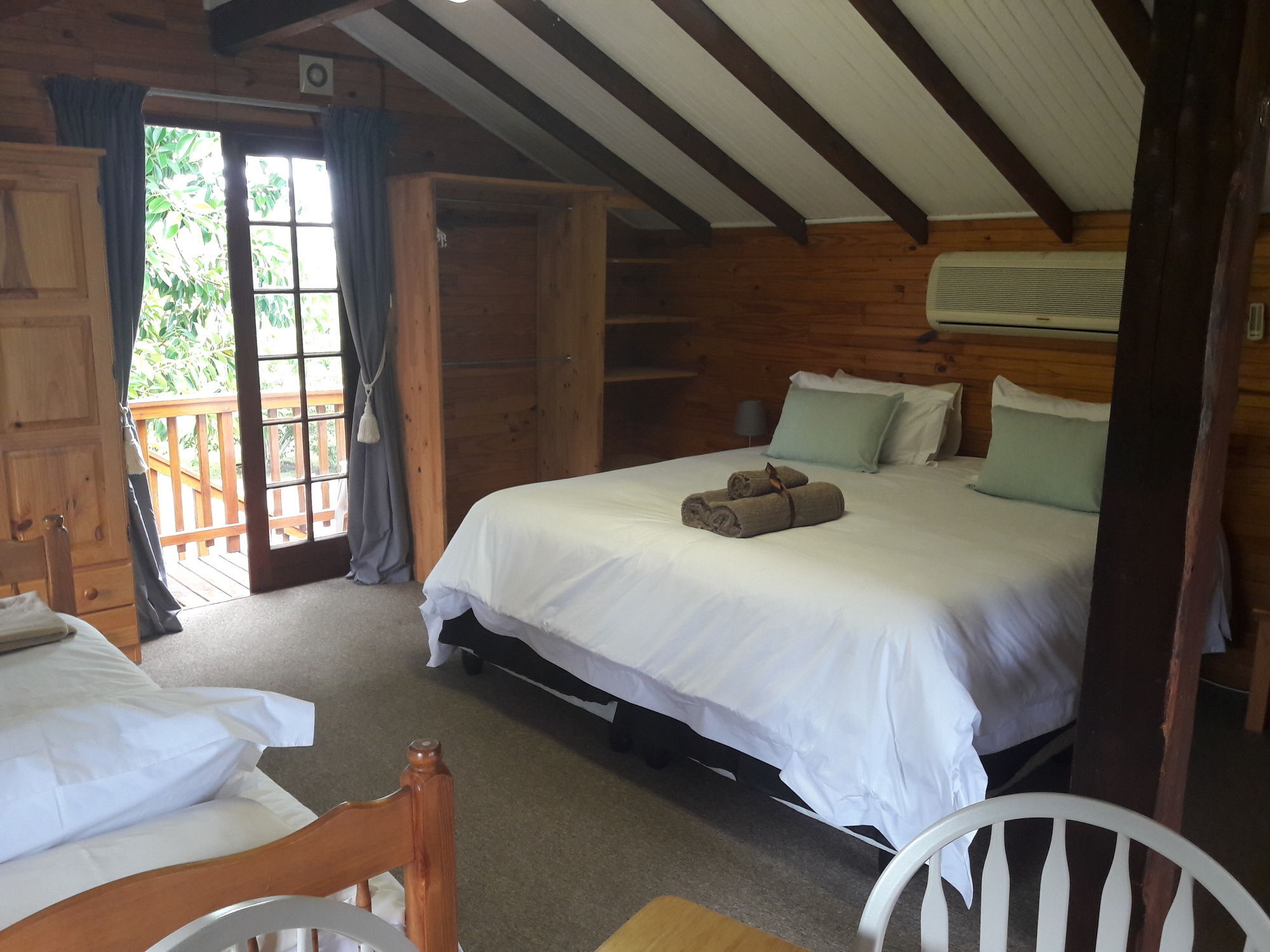 The Village Lodge Stormsrivier Kültér fotó